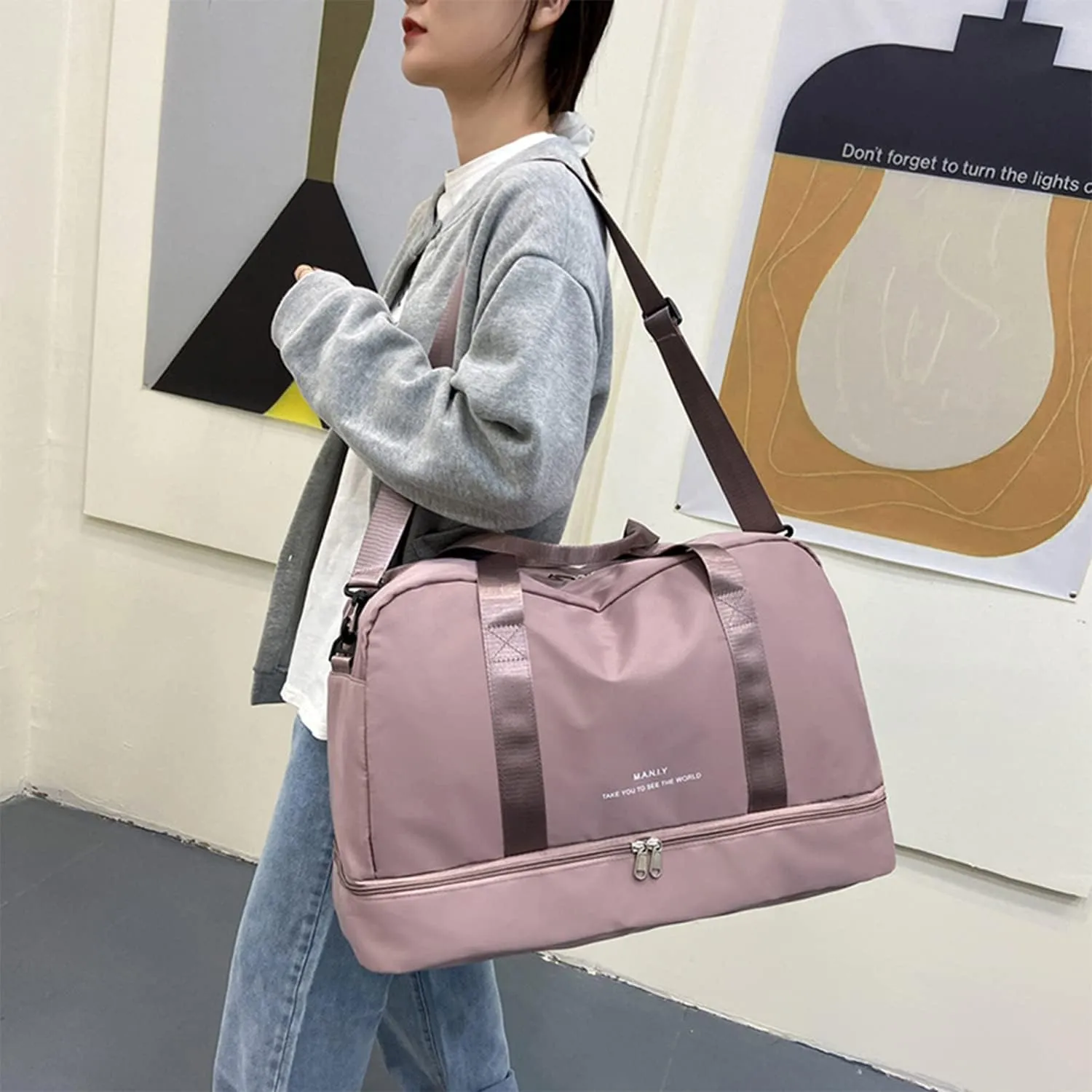 Light Gym Bag with Shoe Compartment, Large Capacity Sports Travel Duffle Bag with Wet Pocket for lady Weekender Overnight Aircraft Bag Pink