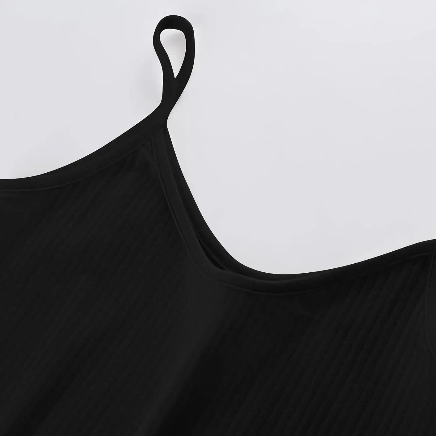 Women's Sleeveless Tank Top Slim-Fit Knit V-Neck Layering Cami Shirts Casual Vest Blouse Basic Tees Undershirts